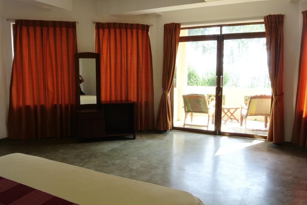 Surf Lanka Hotel Матара Номер фото
