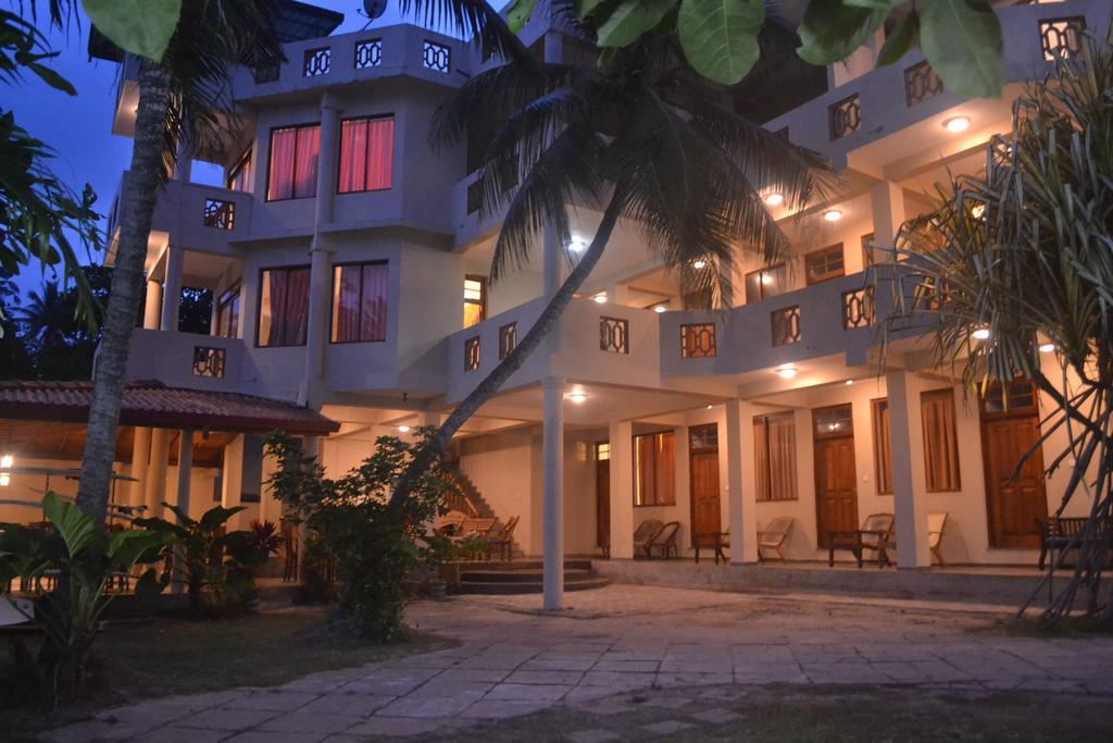 Surf Lanka Hotel Матара Экстерьер фото