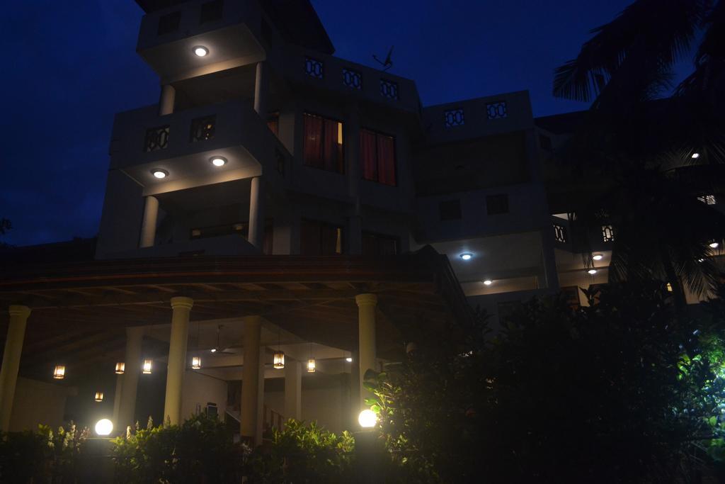 Surf Lanka Hotel Матара Экстерьер фото